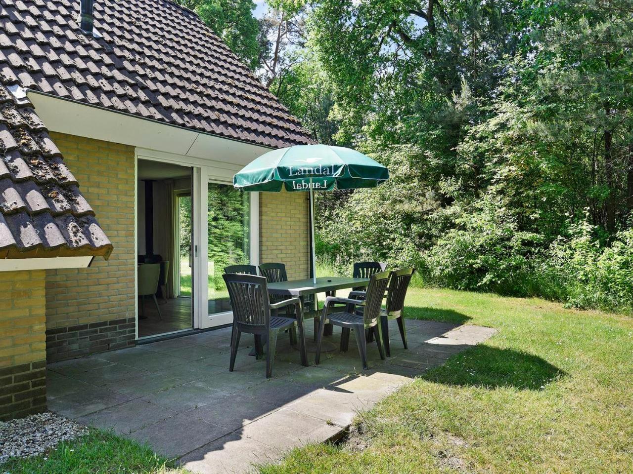 Luxury 4-Person Bungalow In The Holiday Park Landal Twenhaarsveld ホルテン 部屋 写真