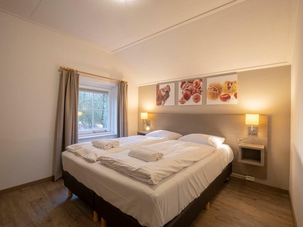 Luxury 4-Person Bungalow In The Holiday Park Landal Twenhaarsveld ホルテン エクステリア 写真